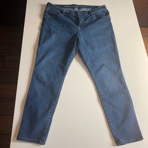Old Navy super skinny mid-rise jeggings size 14
